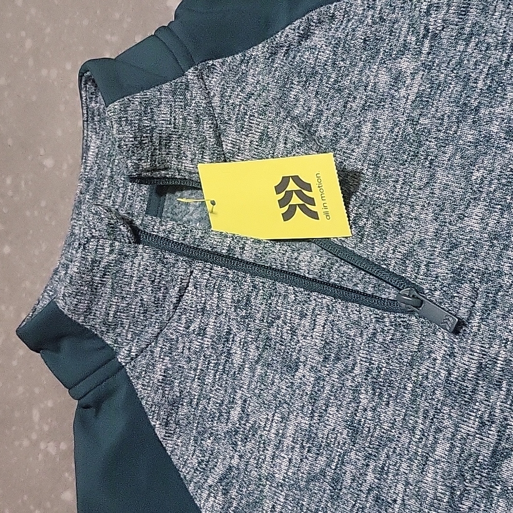 PULLOVER - Picture 2 of 3
